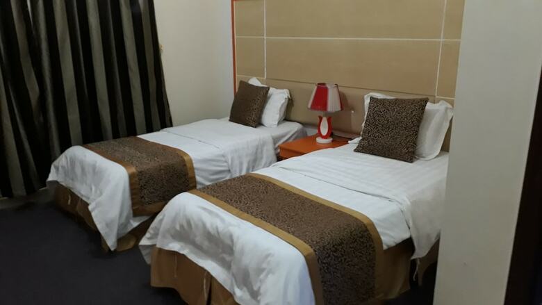 Hotel Al Raha Garden Suites