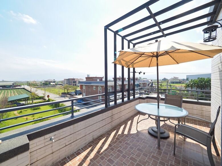 Sakura Bed And Breakfast