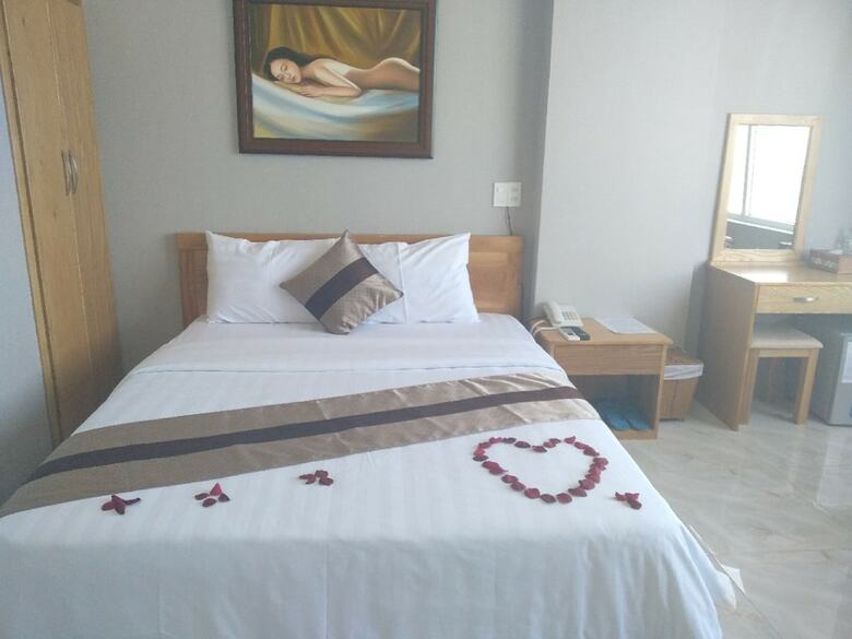 Ngoc Hanh Beach Hotel