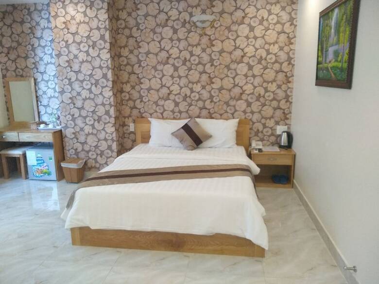 Ngoc Hanh Beach Hotel