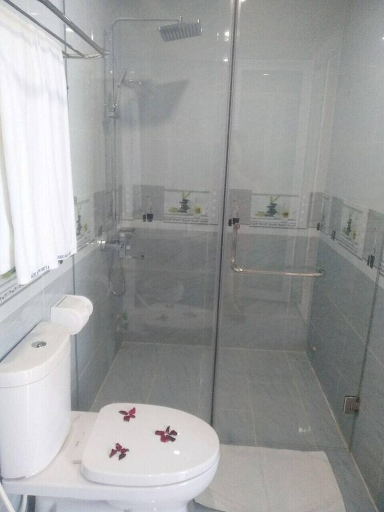 Ngoc Hanh Beach Hotel