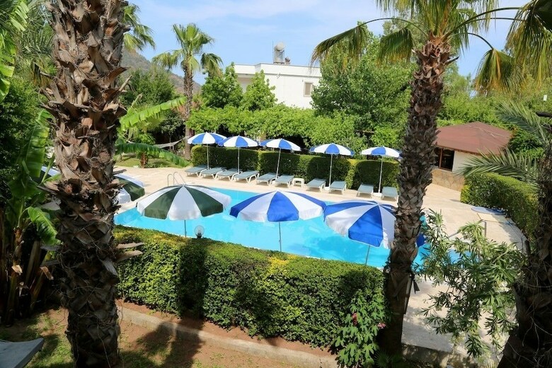 Hotel Arkadas Otel