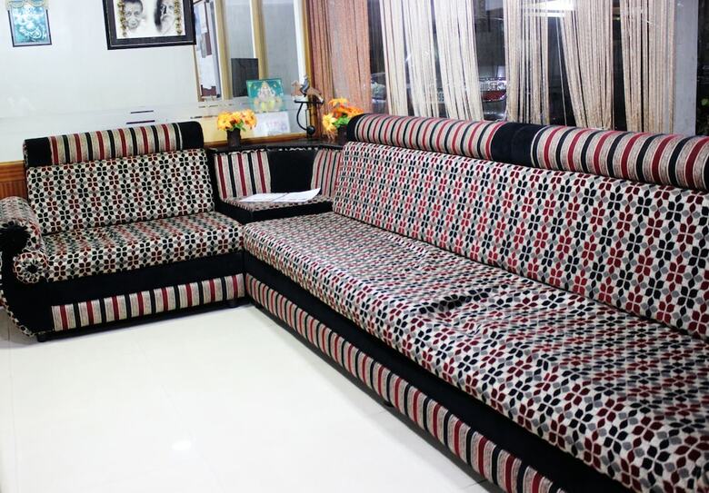 Hotel Alps Residency
