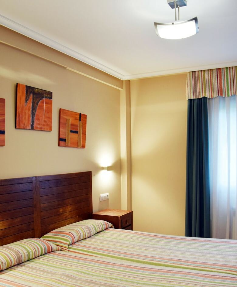 Apartamentos La Barzana