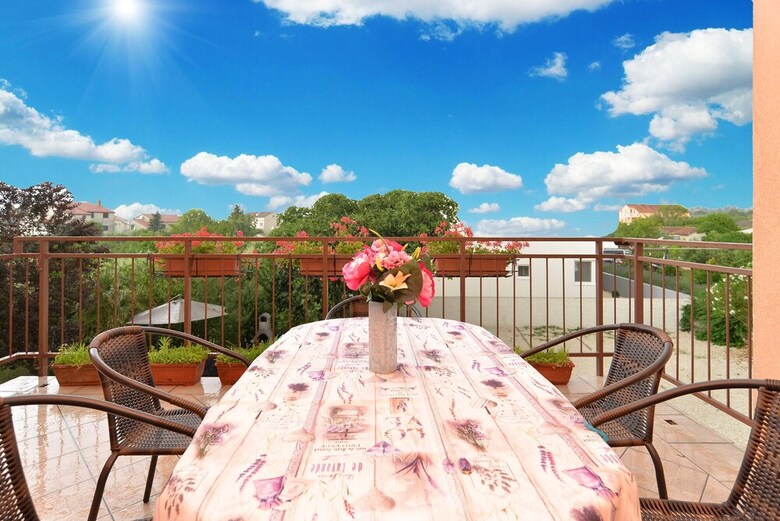 Apartment Vili 351