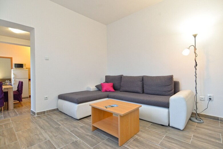 Apartment Vili 351