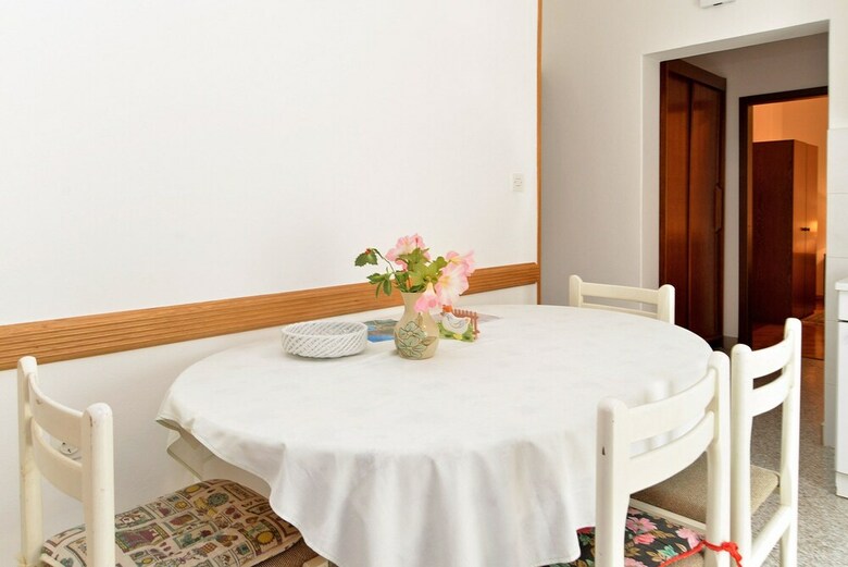 Apartment Josip 828