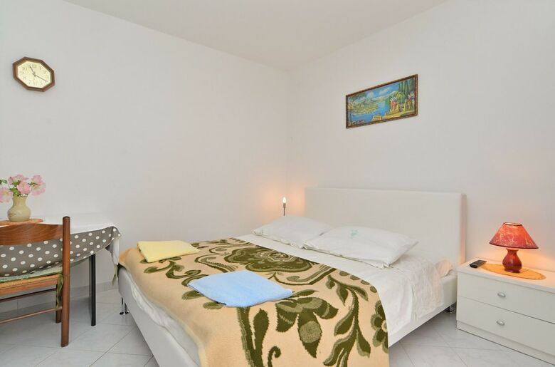 Apartment Josip 828