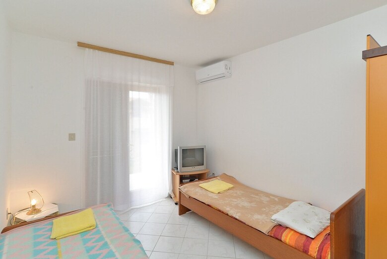 Apartment Josip 828