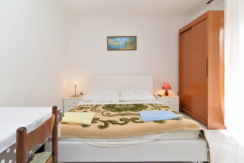 Apartment Josip 828