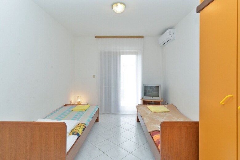 Apartment Josip 828