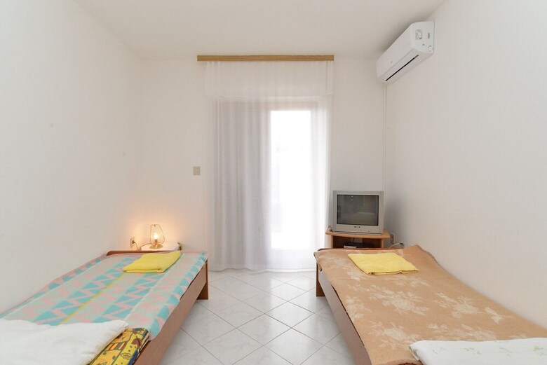 Apartment Josip 828