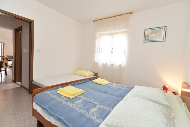 Apartment Josip 828