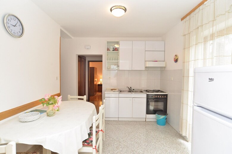 Apartment Josip 828