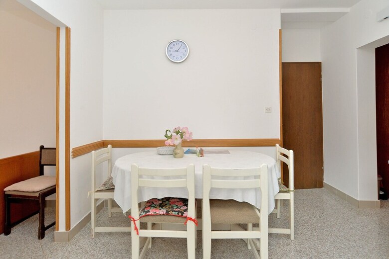 Apartment Josip 828