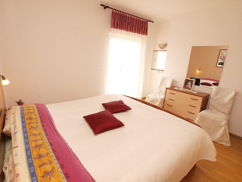 Apartment Neven 810