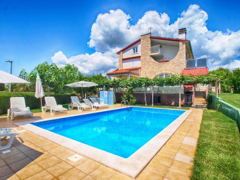 Apartment Neven 810