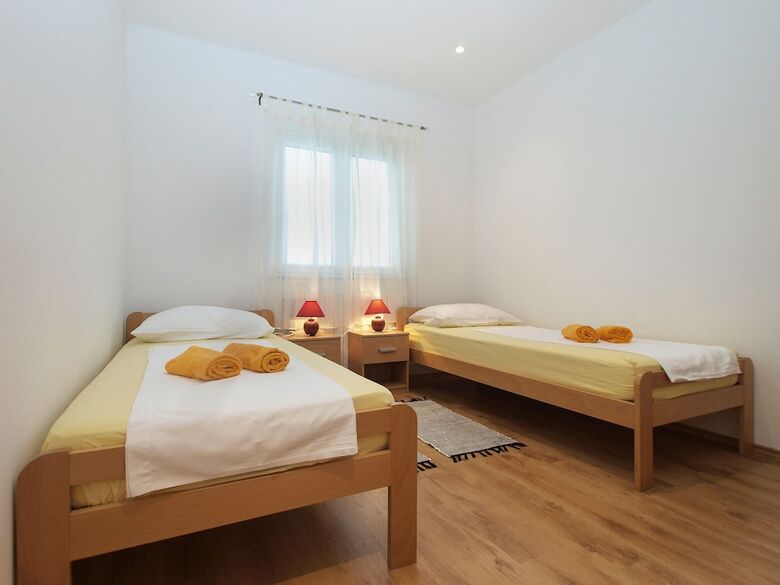 Apartment Mirsad 1282
