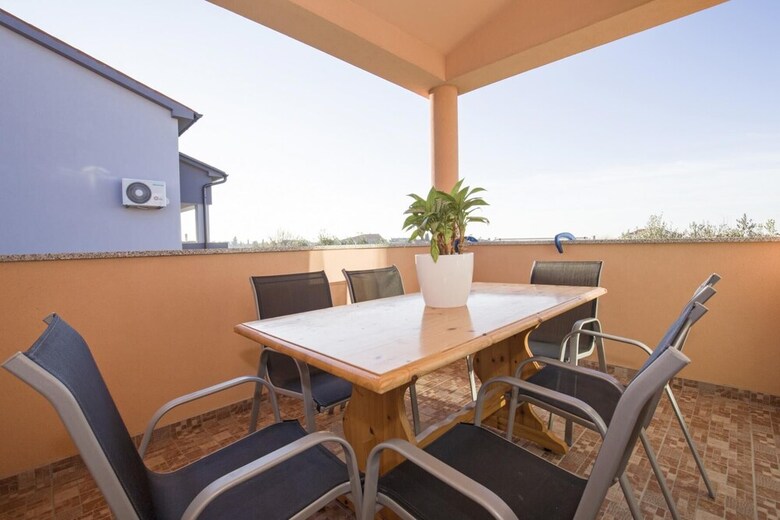 Apartment Mirsad 1282