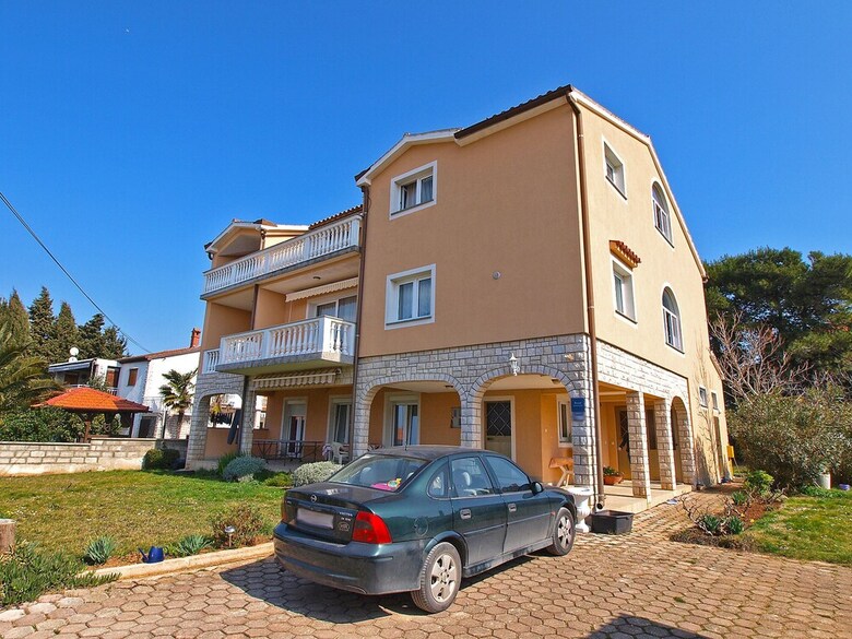Apartment  Anica 770