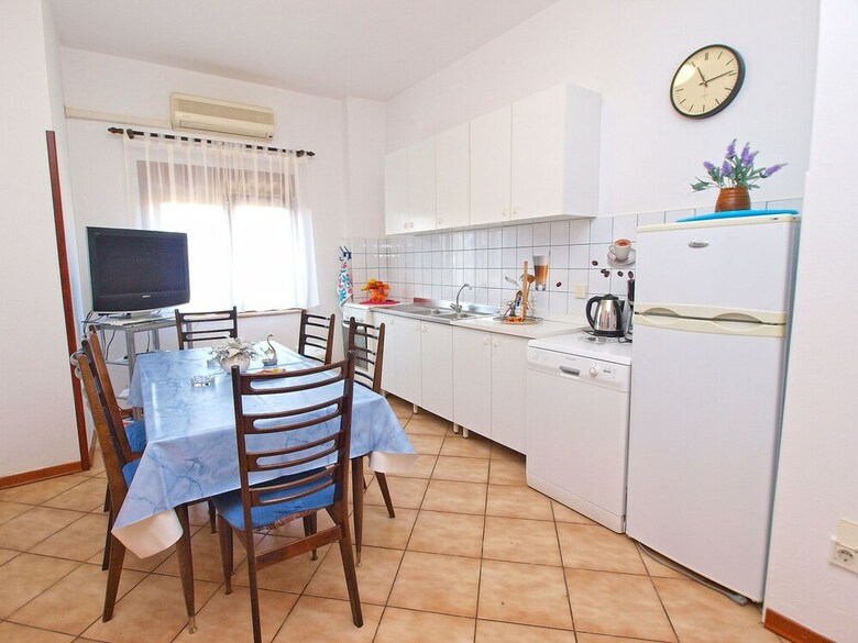 Apartment Mile 1249