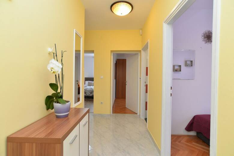 Apartments Margareta 742