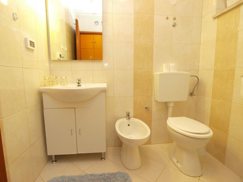 Apartments Romano 1099