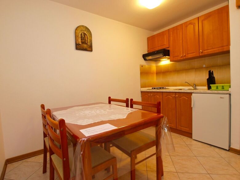 Apartments Romano 1099