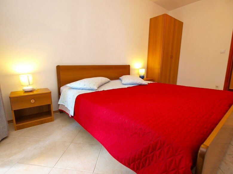 Apartments Romano 1099