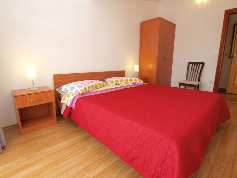 Apartments Romano 1099