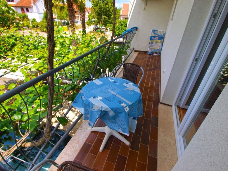 Apartments Romano 1099