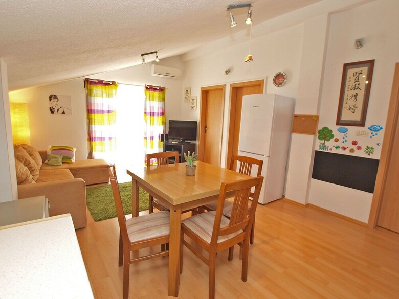 Apartments Mara 44
