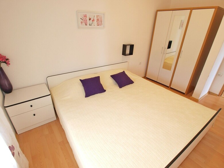 Apartments Mara 44