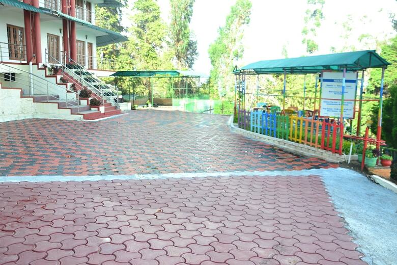 Kodai Sunshine Hotel