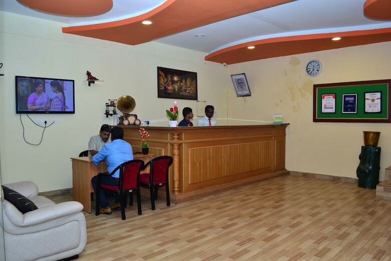 Kodai Sunshine Hotel