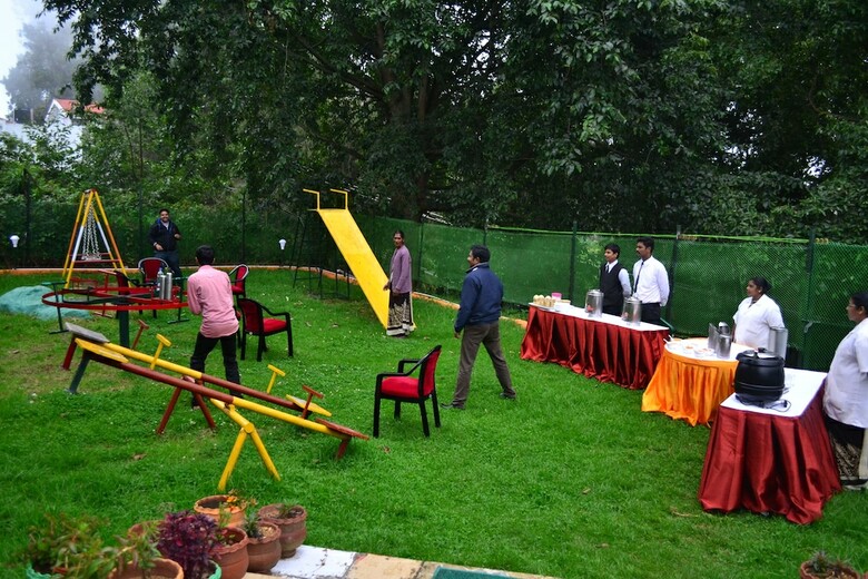 Kodai Sunshine Hotel
