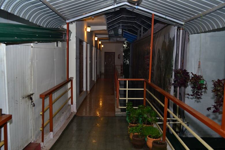 Kodai Sunshine Hotel