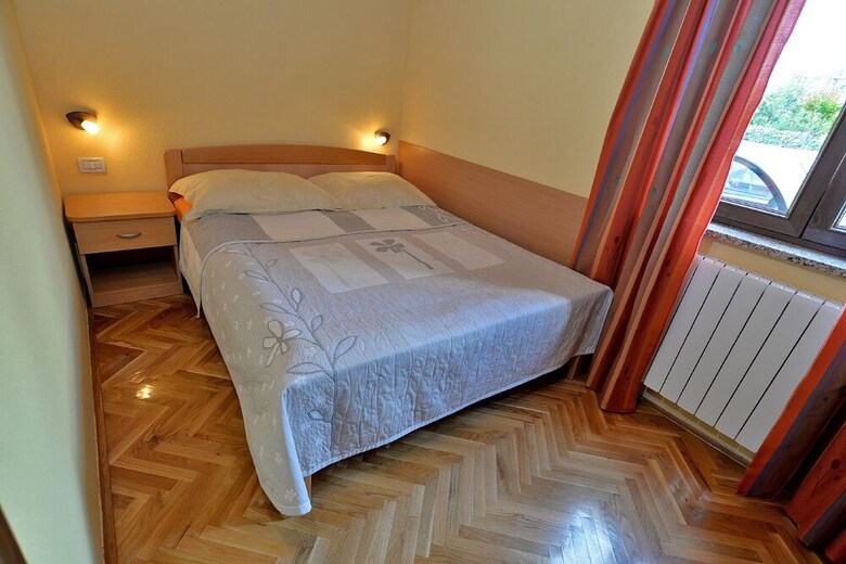Apartments Pam 379