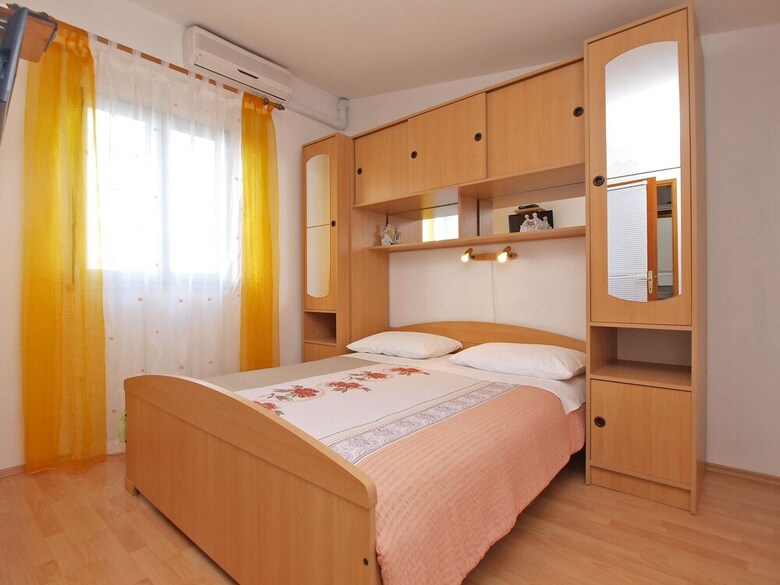 Apartments Lean 1048