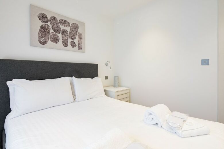 Apartamentos Omega Place By Servprop