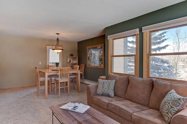 Longbranch #201 (Condo With Pool & Hot Tub)