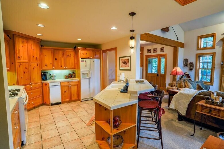 368 Settlers Drive (Private Home With Hot Tub)
