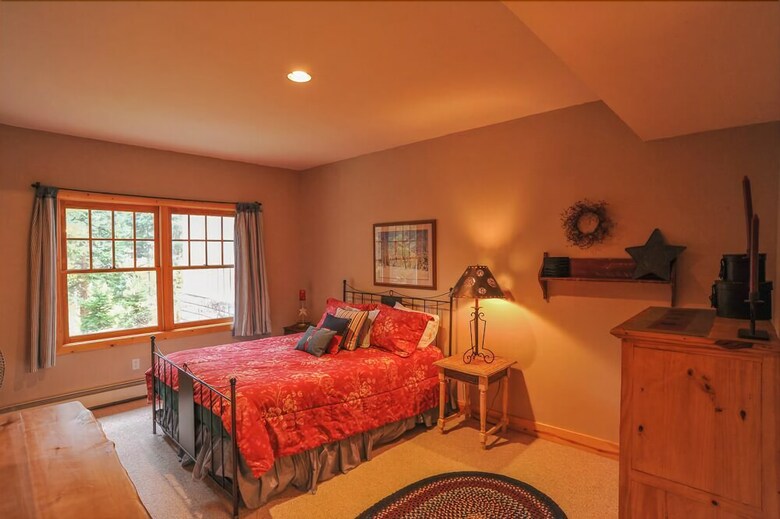 368 Settlers Drive (Private Home With Hot Tub)