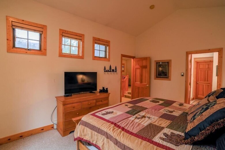 368 Settlers Drive (Private Home With Hot Tub)