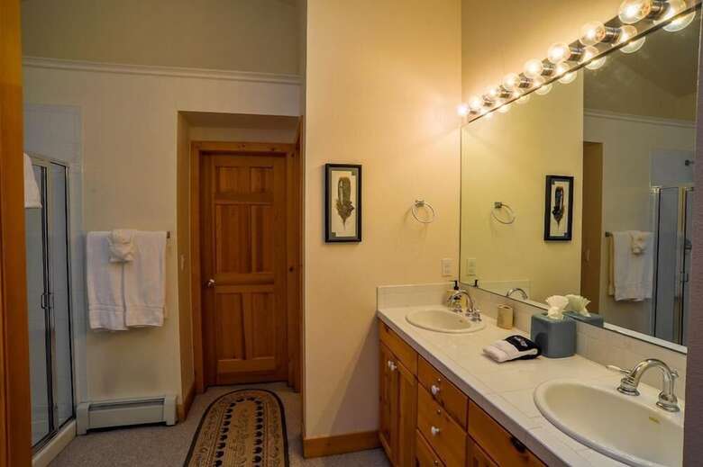 368 Settlers Drive (Private Home With Hot Tub)