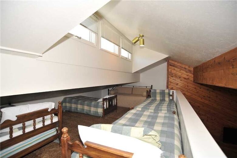 Lance's West #6 (Condo With Pool & Hot Tub)