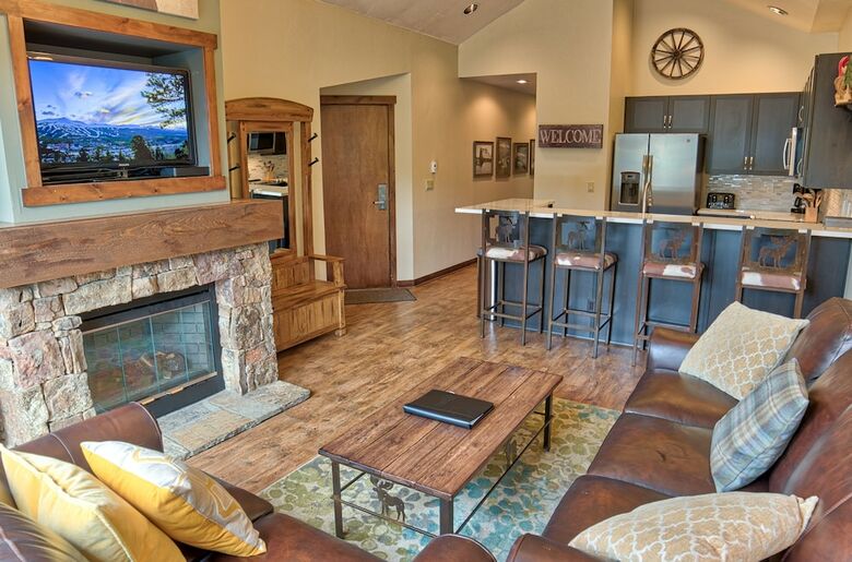 Main Street Junc. 15 (Townhome With Resort Amenities)
