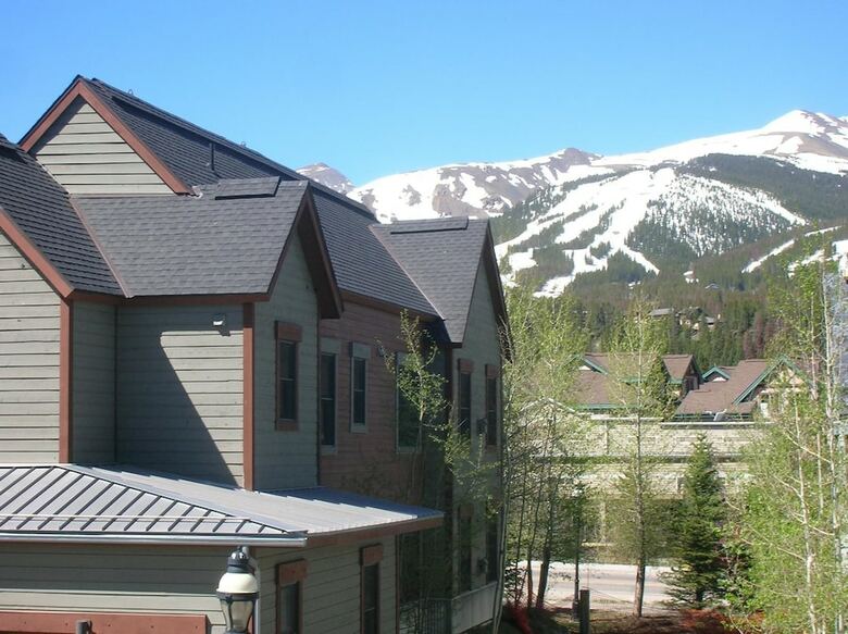Main Street Junc. 15 (Townhome With Resort Amenities)