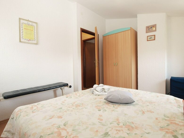 Apartments Jacqueline 1227