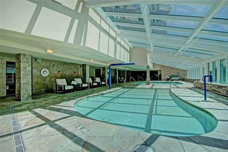 Crystal Peak Lodge 7501 (Penthouse Condo)